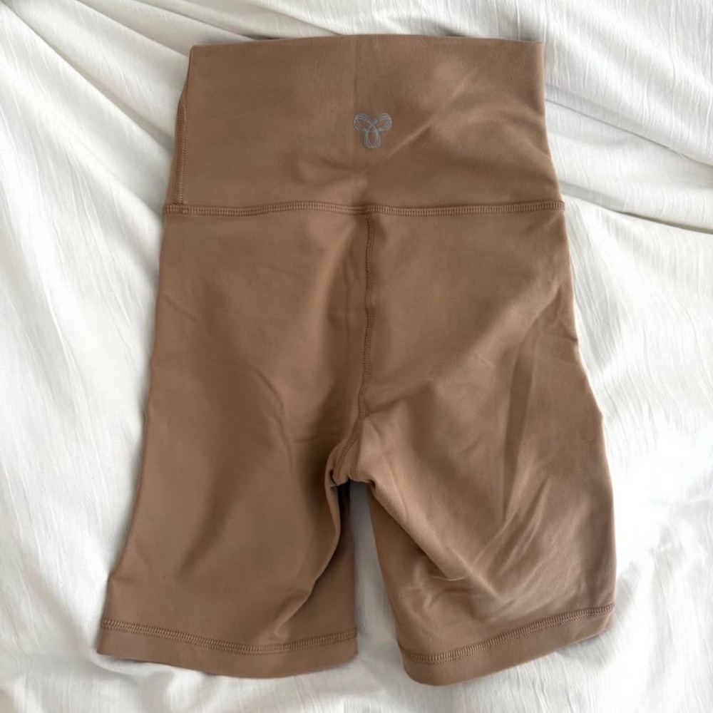 TNA shorts 2xs